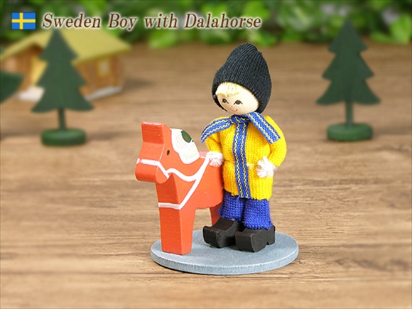 Butticki社製 北欧スウェーデン人形/少年とダーラナホース 画像大1