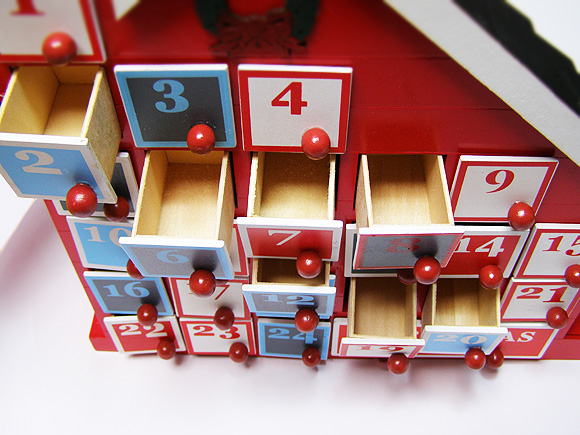 北欧ノルディックの木製アドベントカレンダーX'mas 乾電池式ライト 50％OFF 定価 11400円 アウトレットセール] 北欧スウェーデン