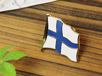 Nordic Souvenir / ノルディックスーベニア 北欧雑貨 フィンランド国旗/フラッグのミニピンバッジ　ウェーブ