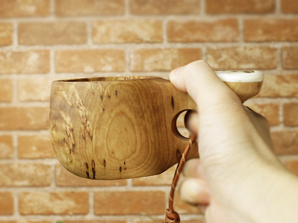 Pahkataide パッカタイデ｜ククサ(kuksa) ヴィサコイブ(visakoivu)カーリーバーチ｜フィッシュの絵柄角飾り-002｜1つ穴ハンドル 160cc 画像大7