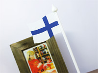 Larssons Tra（ラッセントレー）北欧インテリア雑貨 フィンランド国旗ウッドスタンド　Lサイズ