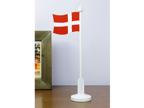 Larssons Tra（ラッセントレー）北欧インテリア雑貨 デンマーク国旗ウッドスタンド　Lサイズ 画像大2